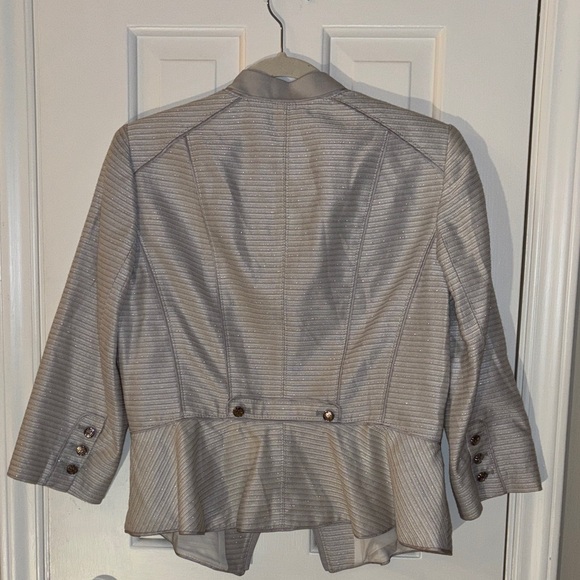 White House Black Market Light Gray Blazer - Picture 3 of 5